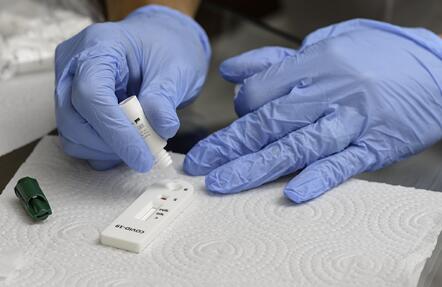 側(cè)流免疫層析